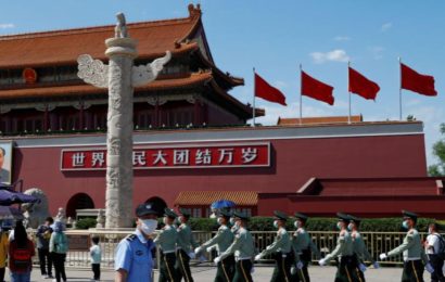 Пекин обещает предпринять ответные шаги, если США выдворят китайских журналистов