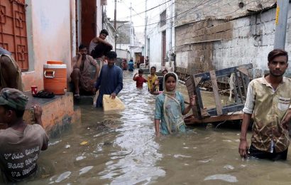 Число жертв муссонных дождей в Пакистане возросло до 1162 человек