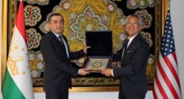 Таджикистан и США обсудили вопросы развития двусторонних отношений в различных сферах