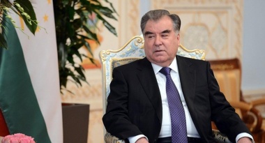 Президент объявил о налоговых каникулах в Таджикистане