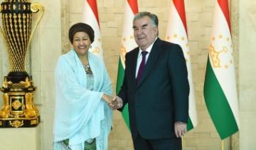 Эмомали Рахмон принял заместителя Генерального секретаря ООН Амину Мухаммад