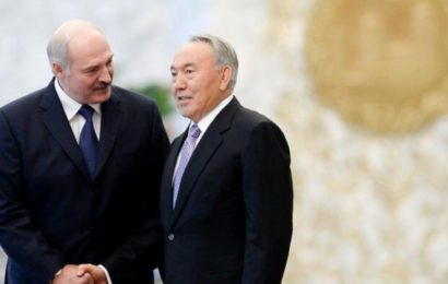Назарбаев побеседовал по телефону с Лукашенко