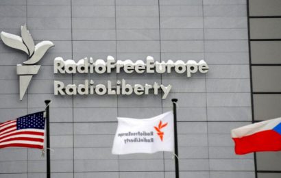 В Конгрессе просят Байдена защитить Радио Свобода от давления Кремля