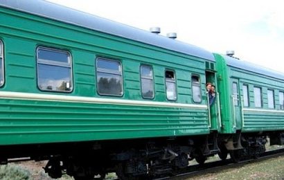 Более 2000 узбекистанцев, застрявших на российско-казахской границе, вывозят на родину на трёх поездах