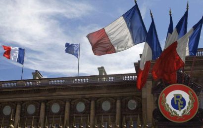 Франция: “никакого признания этой жесткой военной и исламисткой власти не будет”