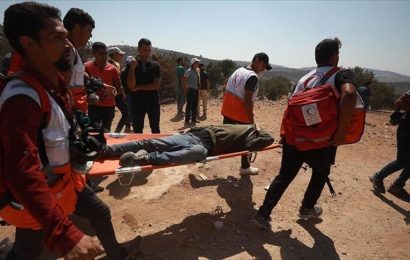 Израильские военные ранили десятки палестинцев