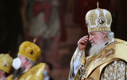 Патриарх Кирилл на Рождество молился о мире в Казахстане