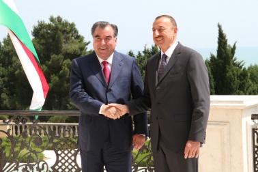 К 28-летию установления таджикско-азербайджанских дипломатических отношений