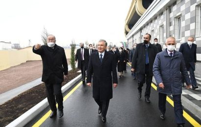 В Ташкенте при участии Мирзиёева запущена новая линия метрополитена