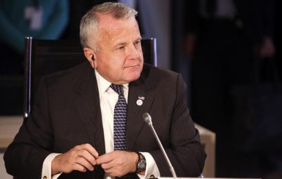 Посол Салливан: США не вмешиваются во внутренние дела России