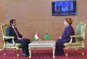 Рустами Эмомали встретился с Председателем Меджлиса Милли Генгеша Туркменистана