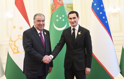 Президент Республики Таджикистан провел встречу с Президентом Туркменистана