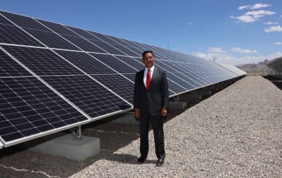 Посол США на Мургабской солнечной электростанции