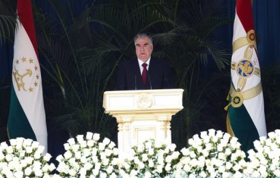 Выступление Президента Республики Таджикистан Эмомали Рахмона на военном параде в честь 32-й годовщины Государственной независимости и 30-й годовщины образования Вооружённых сил