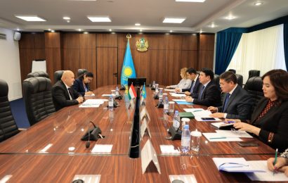 Встреча Посла Республики Таджикистан с Министром просвещения Республики Казахстан