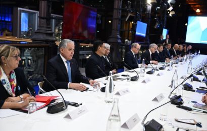 Таджикистан принял участие в полярном саммите «Одна планета» в Париже