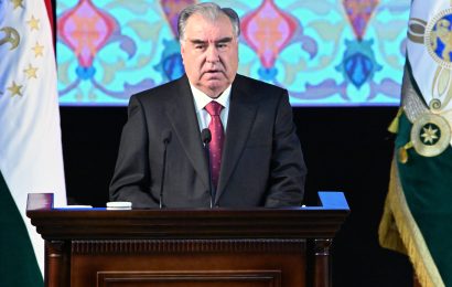 Глава Таджикистана Эмомали Рахмон принял участие в Международном симпозиуме в честь 115-летия академика Бободжона Гафурова