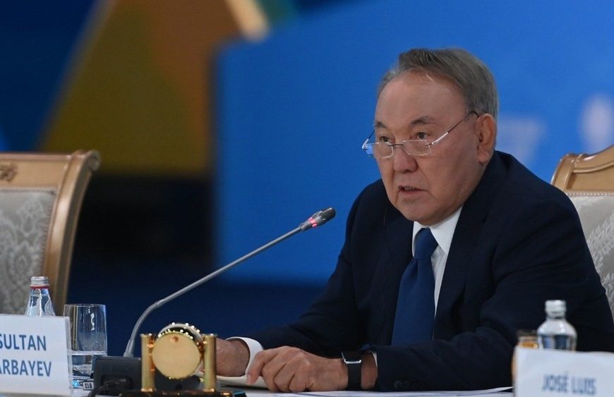Нурсултан Назарбаев: «Мы близки к ядерной катастрофе как никогда»