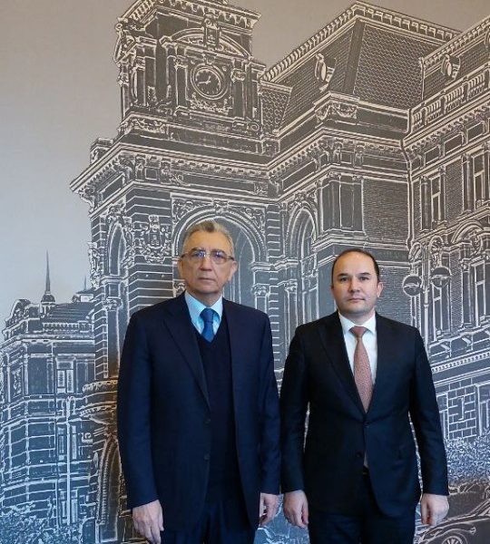 Встреча Посла Республики Таджикистан с Главой Исполнительной власти города Баку Азербайджанской Республики