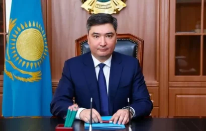 Новым премьером Казахстана стал юрист и глава Администрации президента Олжас Бектенов