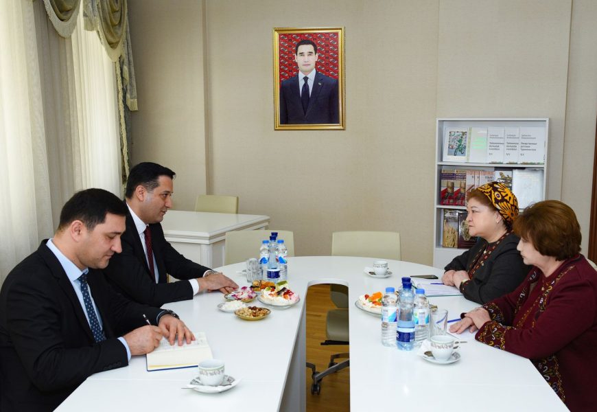 Встреча с главным редактором газеты «Нейтральный Туркменистан»