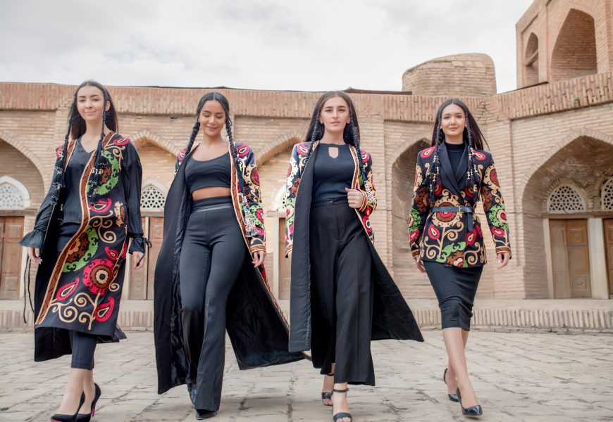 Пять таджикских текстильных компаний принимают участие в одном из крупнейших событий модной индустрии Центральной Азии