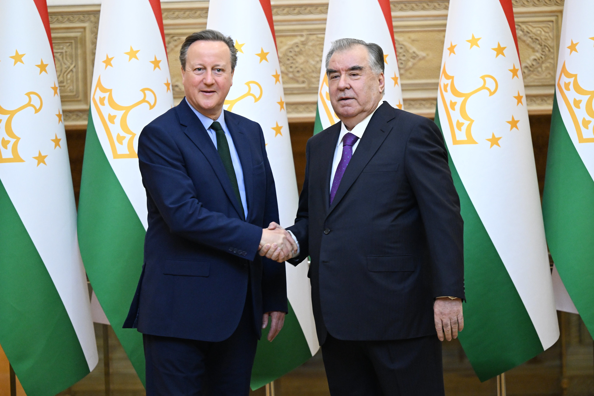 Таджикистан посетил госсекретарь по иностранным делам Великобритании Дэвид Кэмерон