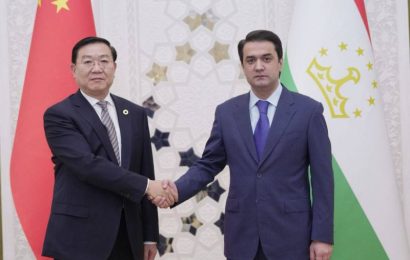 Председатель города Душанбе встретился с Председателем народного правительства города Чэнду КНР