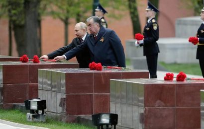 Эмомали Рахмон и Владимир Путин: возложение цветов к Могиле Неизвестного солдата🎬