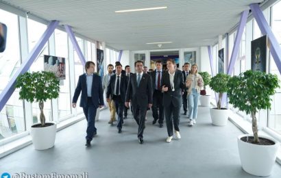 Рустам Эмомали в РФ посетил образовательный центр «Сириус»