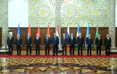 Президент Таджикистана принял делегацию Совета руководителей органов безопасности и спецслужб СНГ