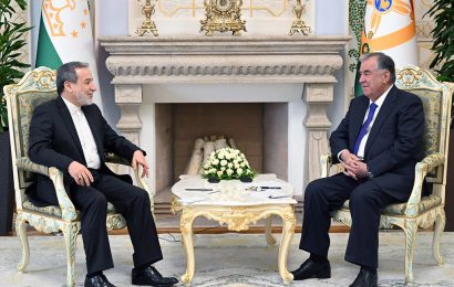 Встреча Президента Таджикистана с Министром иностранных дел Ирана