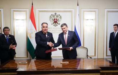 Сенаторы верхних палат парламентов России и Таджикистана провели встречу в Москве