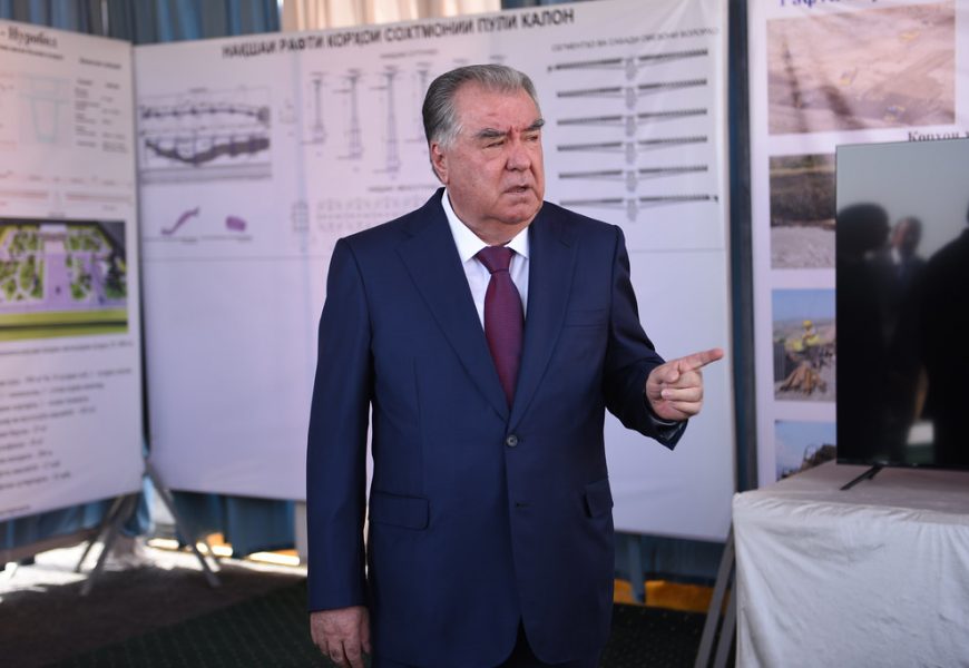 Встреча в Нурободском районе и презентация проекта автомоста