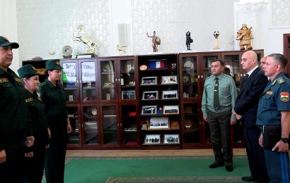 Хизматчиёни ҳарбии Тоҷикистон бо сару либоси нав таъмин мегарданд