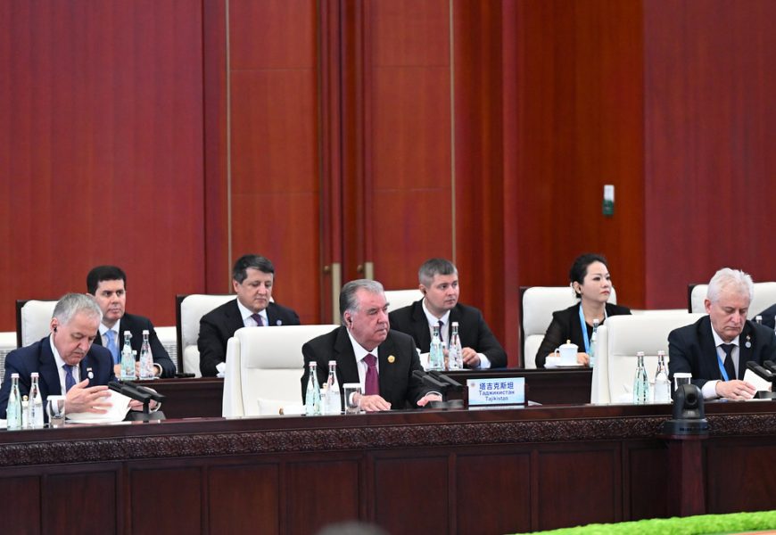 Иштироки Президенти Ҷумҳурии Тоҷикистон муҳтарам Эмомалӣ Раҳмон дар ҷаласаи Созмони ҳамкории Шанхай