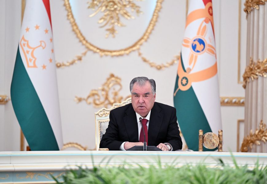 Встреча Президента Таджикистана с руководителями делегаций генпрокуратур государств СНГ