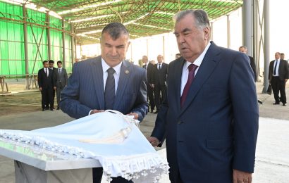 Сафари кории Сарвари давлат Эмомалӣ Раҳмон ба ноҳияи Данғара Сафари кории Сарвари давлат Эмомалӣ Раҳмон ба ноҳияи Данғара