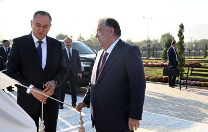 Сафари кории Пешвои миллат муҳтарам Эмомалӣ Раҳмон ба ноҳияи Восеъ Сафари кории Пешвои миллат муҳтарам Эмомалӣ Раҳмон ба ноҳияи Восеъ