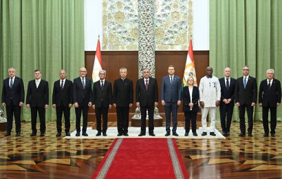 Церемония принятия верительных грамот послов зарубежных стран Церемония принятия верительных грамот послов зарубежных стран