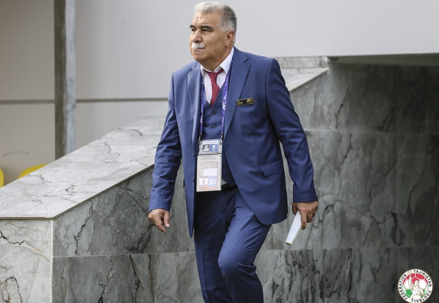 Футбол: Фаррух Авезов — медицинский офицер АФК на Лиге вызова-2025/26