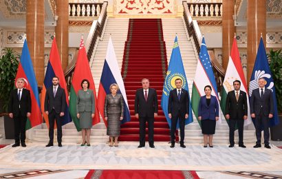 Мулоқоти Президенти Ҷумҳурии Тоҷикистон Эмомалӣ Раҳмон бо роҳбарони ҳайатҳои парлумонии кишварҳои ИДМ Мулоқоти Президенти Ҷумҳурии Тоҷикистон Эмомалӣ Раҳмон бо роҳбарони ҳайатҳои парлумонии кишварҳои ИДМ