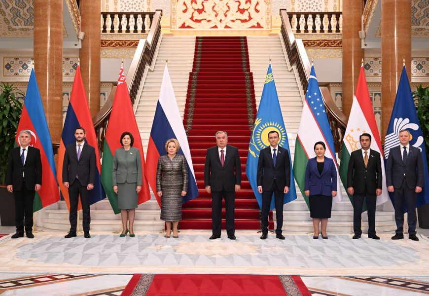 Мулоқоти Президенти Ҷумҳурии Тоҷикистон Эмомалӣ Раҳмон бо роҳбарони ҳайатҳои парлумонии кишварҳои иштирокдори Иттиҳоди Давлатҳои Мустақил