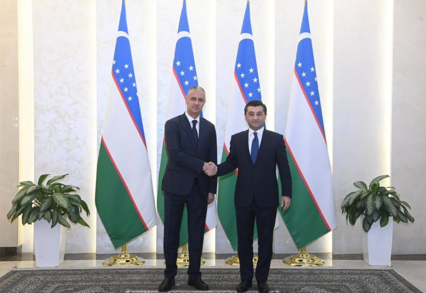 Сафири нави Тоҷикистон дар Ӯзбекистон