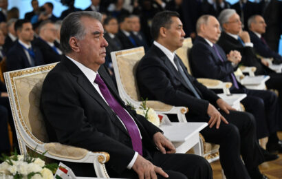 Президенти Ҷумҳурии Тоҷикистон бо Ҷоизаи байналмилалии сулҳи ба номи Лев Толстой сарфароз гардонида шуданд Президенти Ҷумҳурии Тоҷикистон бо Ҷоизаи байналмилалии сулҳи ба номи Лев Толстой сарфароз гардонида шуданд