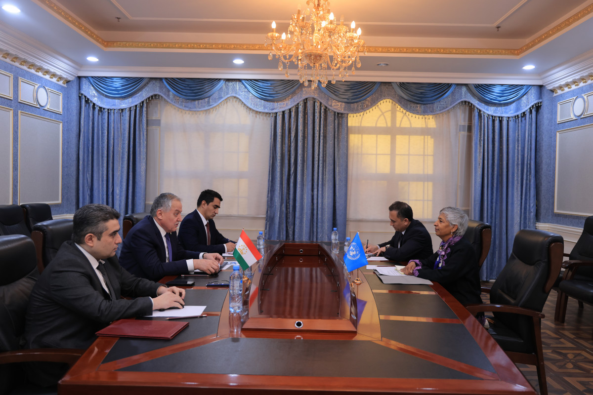 Мулоқоти Вазири корҳои хориҷӣ бо ҳамоҳангсози доимии СММ дар Тоҷикистон Мулоқоти Вазири корҳои хориҷӣ бо ҳамоҳангсози доимии СММ дар Тоҷикистон