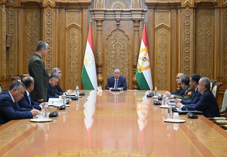 Машварати кории Пешвои миллат бо роҳбарони сохторҳои қудратӣ ва ҳифзи ҳуқуқу тартибот