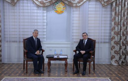 Мулоқоти Фаррух Ҳамрализода бо Сафири Ҷумҳурии Мардумии Чин Мулоқоти Фаррух Ҳамрализода бо Сафири Ҷумҳурии Мардумии Чин