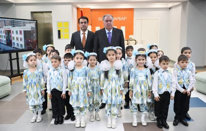 Пешвои миллат Эмомалӣ Раҳмон дар ноҳияи Шоҳмансури шаҳри Душанбе Муассисаи таҳсилоти томактабии хусусии Ватанпарварро ифтитоҳ намуданд