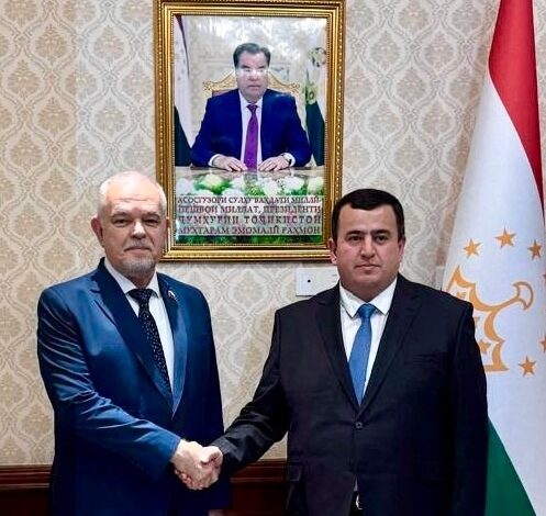 Встреча Посла РФ с Министром экономического развития и торговли РТ Встреча Посла РФ с Министром экономического развития и торговли РТ